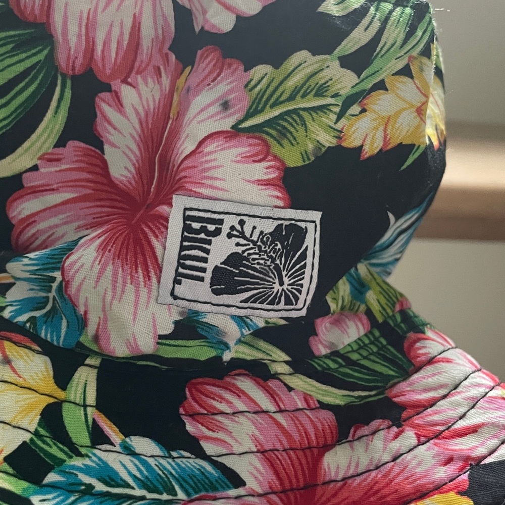 Lot of 2 Floral Hawaiian Women's Bucket Hats - Picture 5 of 8